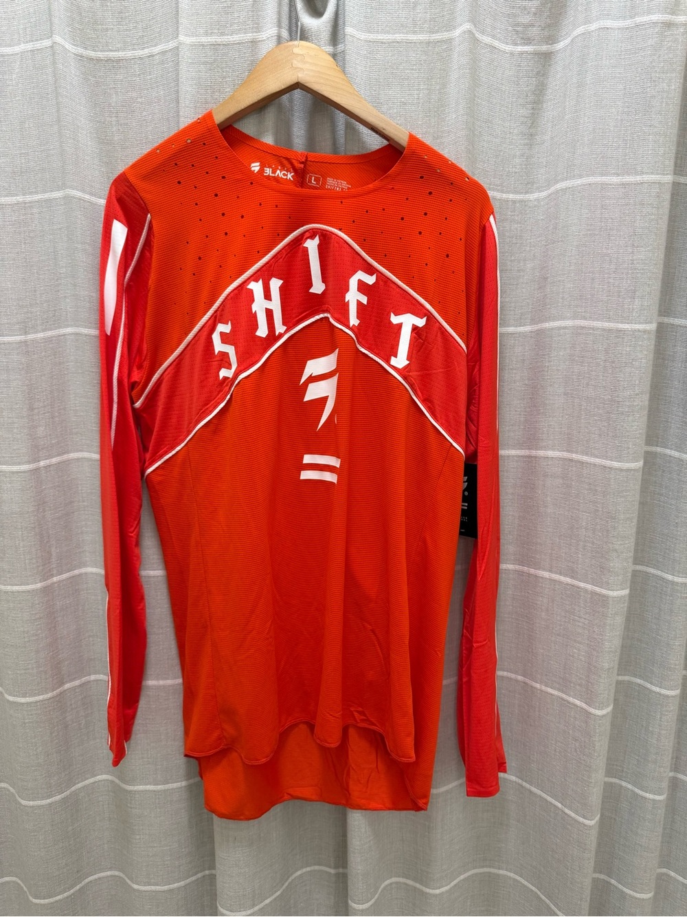 Shi by JOURNEYS Men’s Long-Sleeve Shift Performance Shirt - Orange